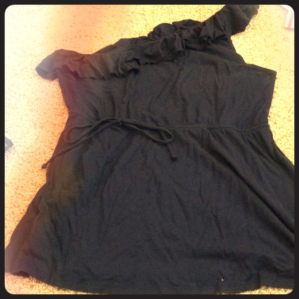 Old Navy one shoulder flowy shirt